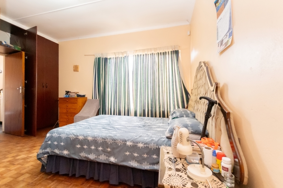 6 Bedroom Property for Sale in Laaiplek Western Cape